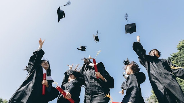 香港留学成内地学生首选,申请难度越来越大!